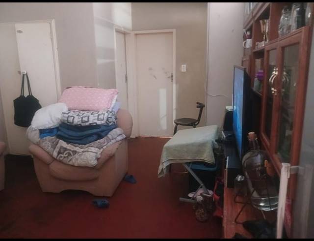 2 BEDROOM APARTMENT FOR SALE IN HILLBROW